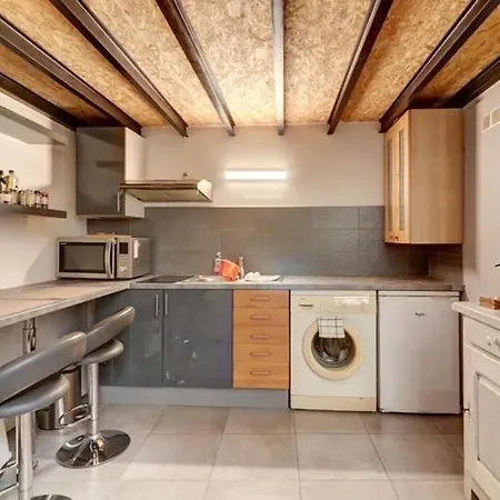 T1 Recent, 200m Plage, Clim, Internet Apartment